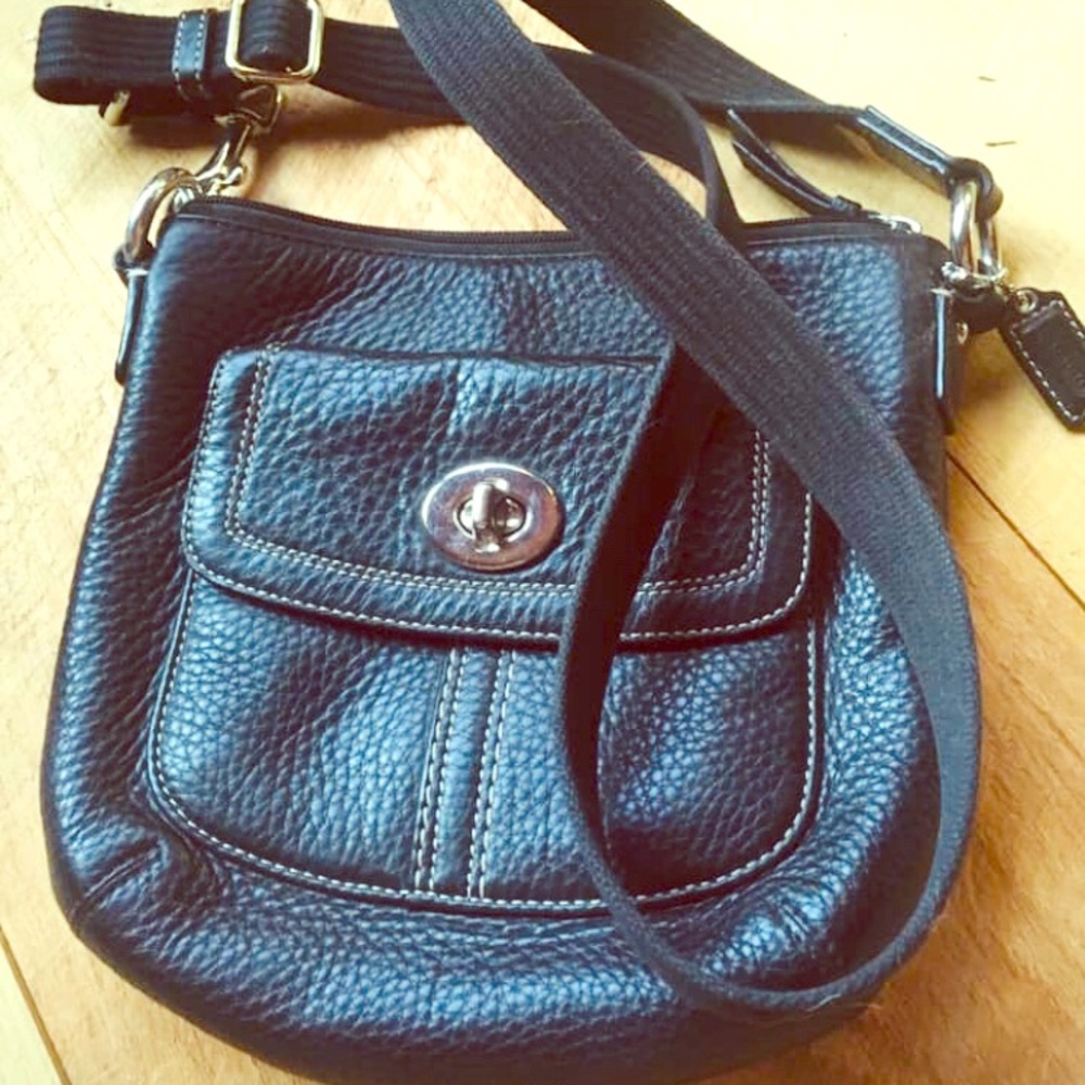 Authentic Coach | Crossbody | Black Pebble Leather